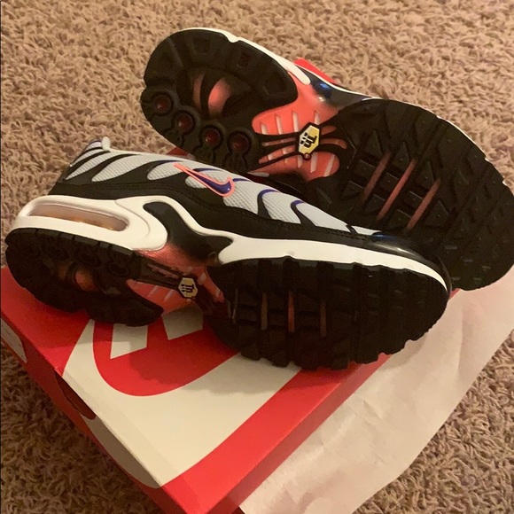 Multicolored Nike air max plus - Picture 3 of 3